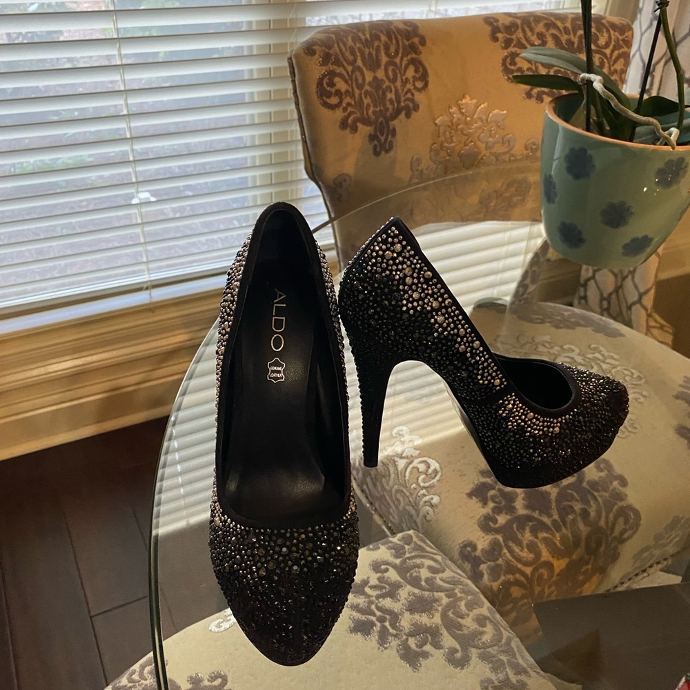 New – never worn beaded two-tone shoes